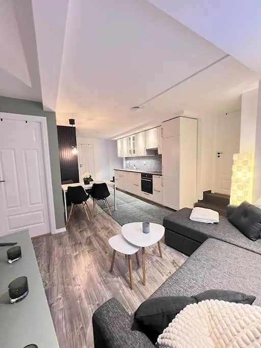 Spacious And Beautiful Apartment In Bergen With Free Parking